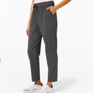 Lululemon Women’s Keep Moving Pant 7/8 Highrise Pant Graphite Grey New Size 4